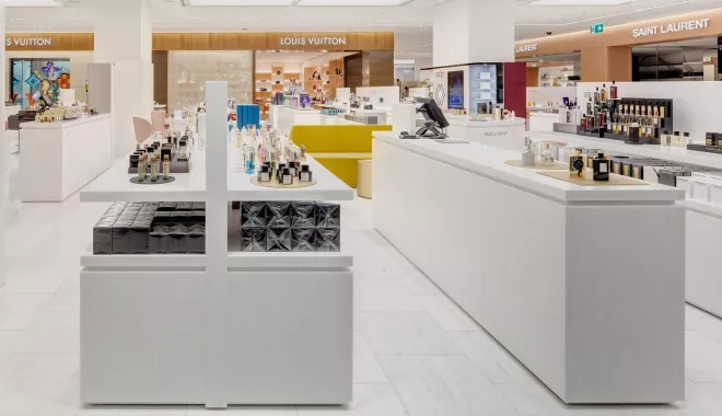 HIMACS und John Pawson setzen Beauty Store in Deutschland in Szene
